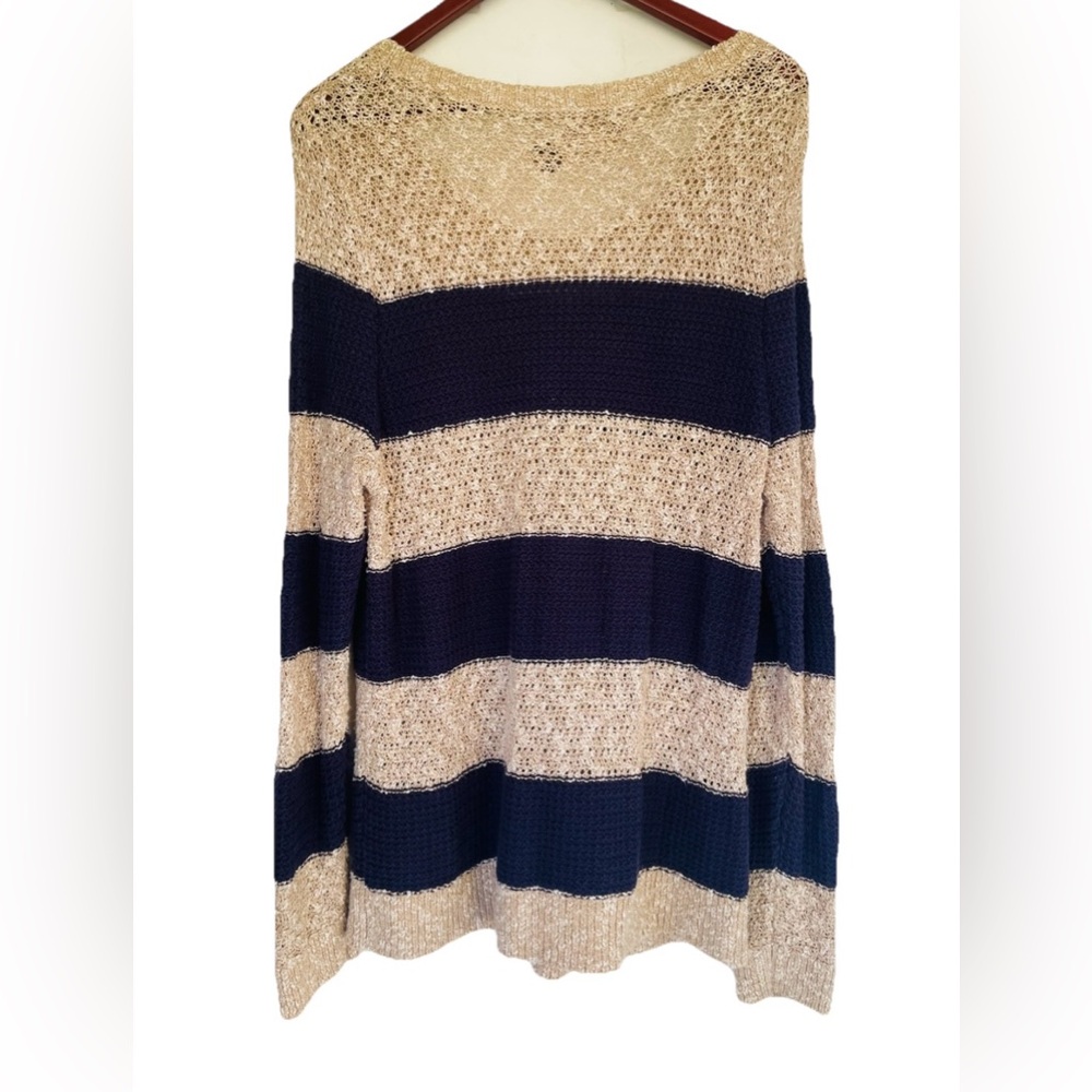 Loft Sweater - Picture 6 of 8